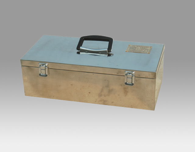 選擇合適的靜電接地報(bào)警器有效抵御靜電危害